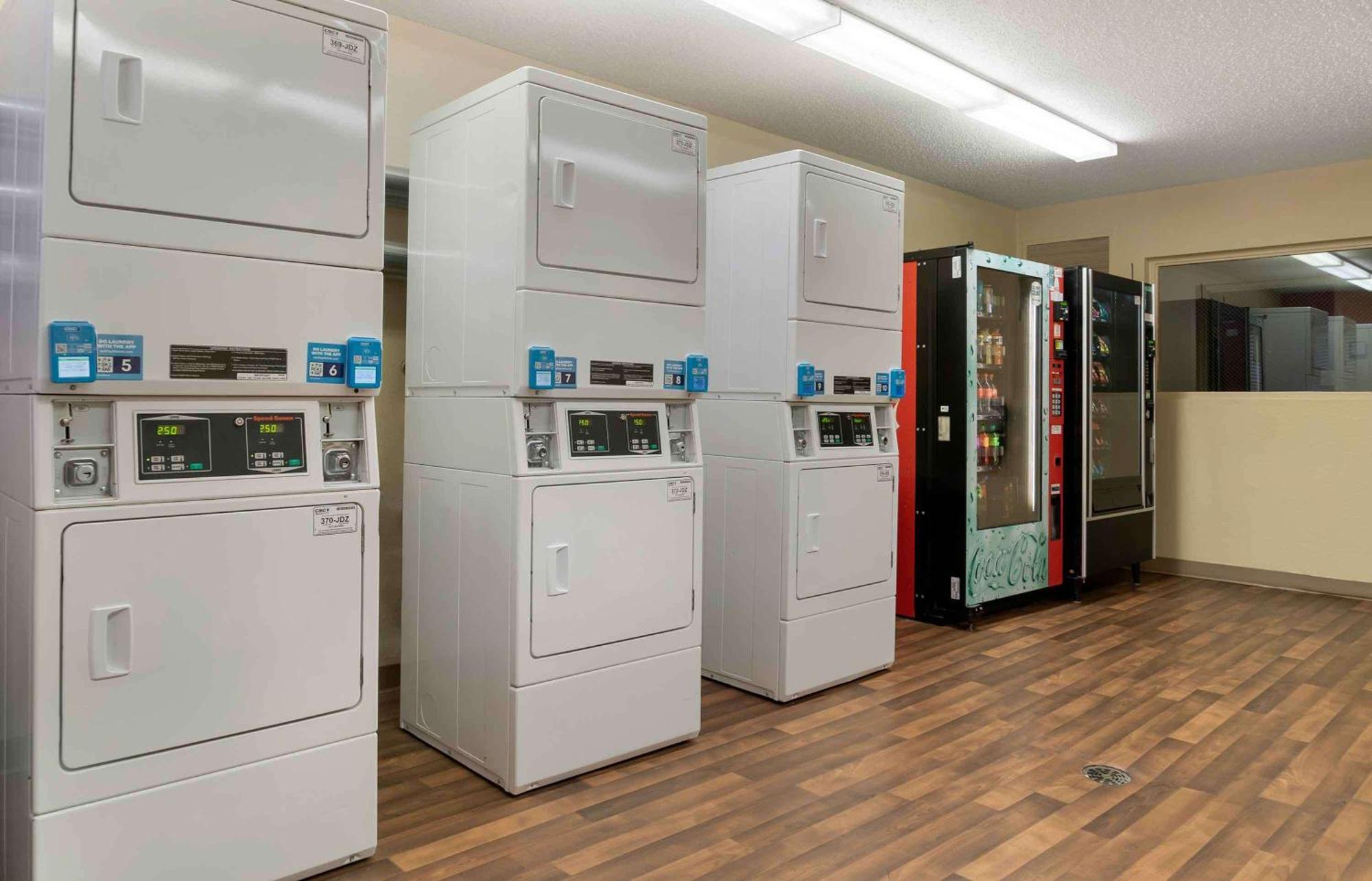 Extended Stay America Suites - Detroit - Madison Heights Esterno foto