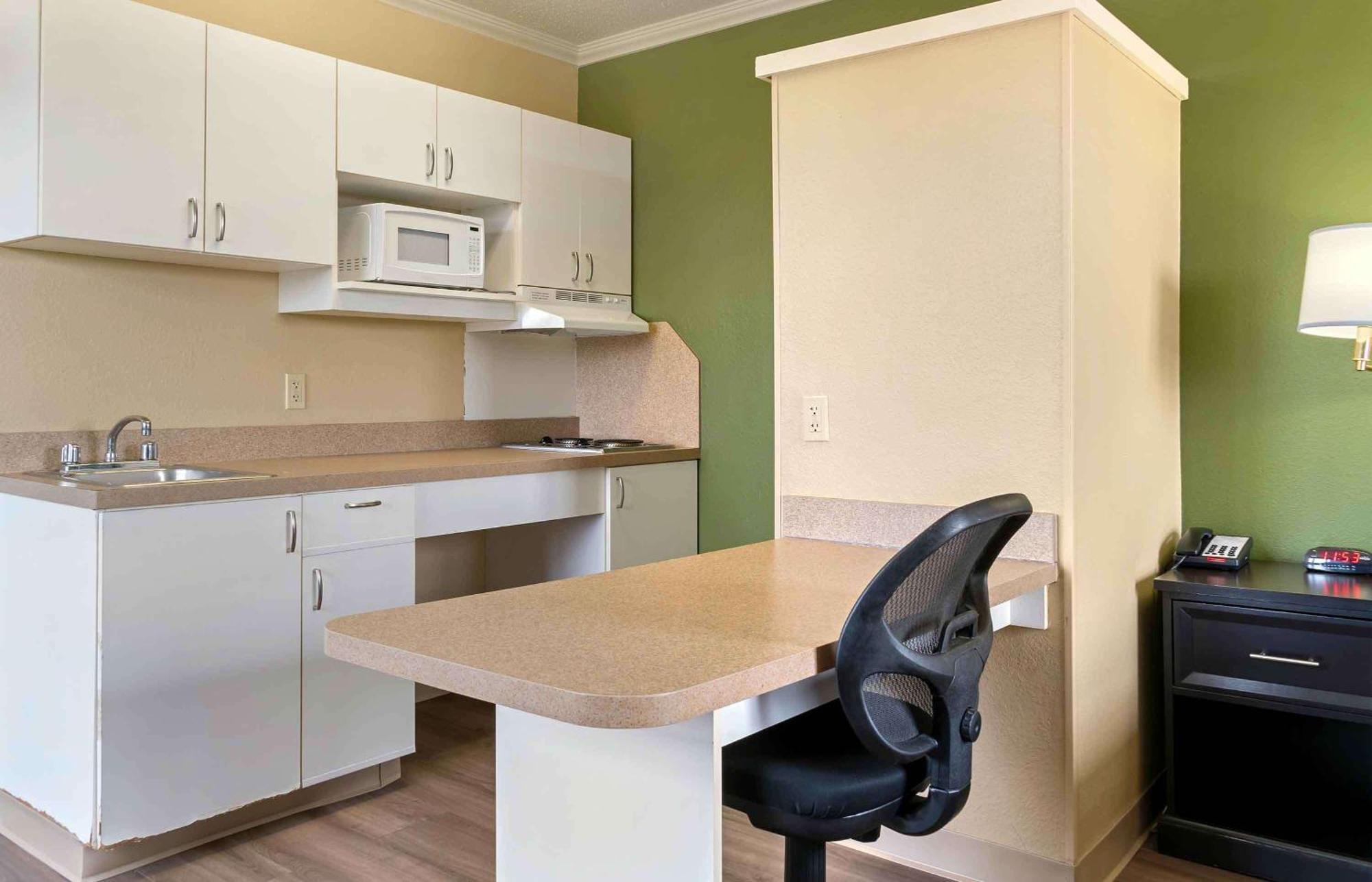 Extended Stay America Suites - Detroit - Madison Heights Esterno foto
