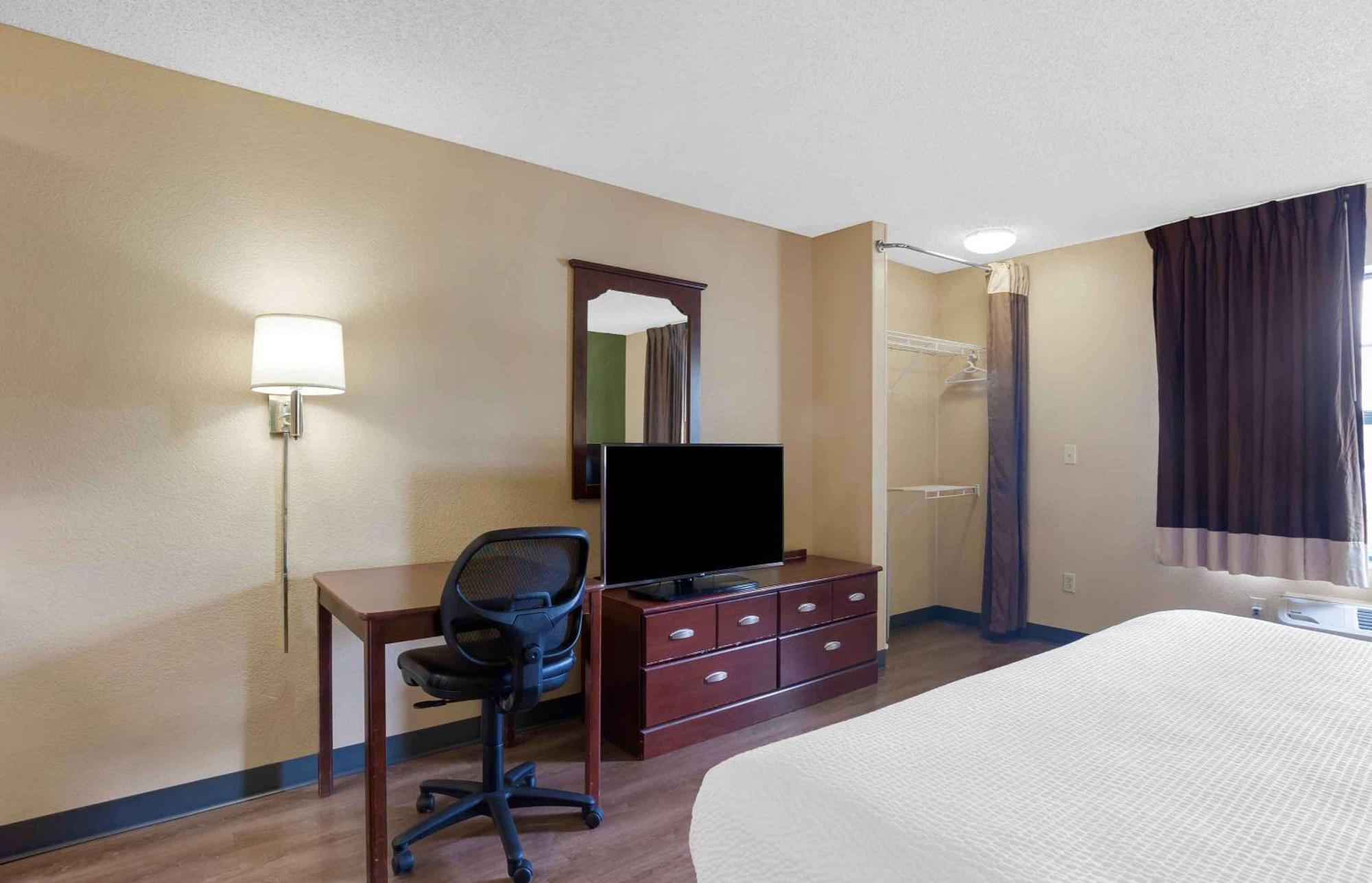 Extended Stay America Suites - Detroit - Madison Heights Esterno foto