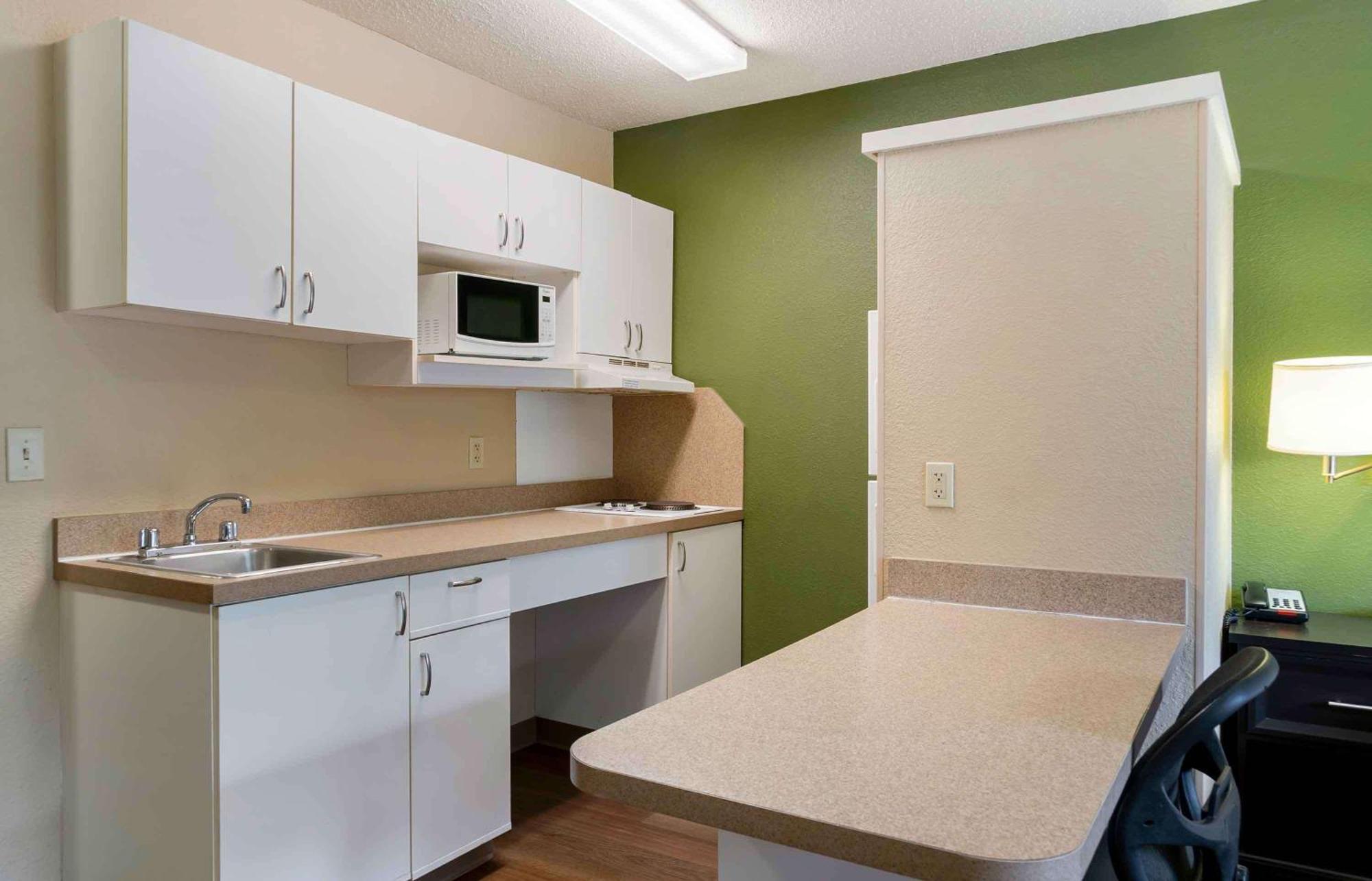 Extended Stay America Suites - Detroit - Madison Heights Esterno foto