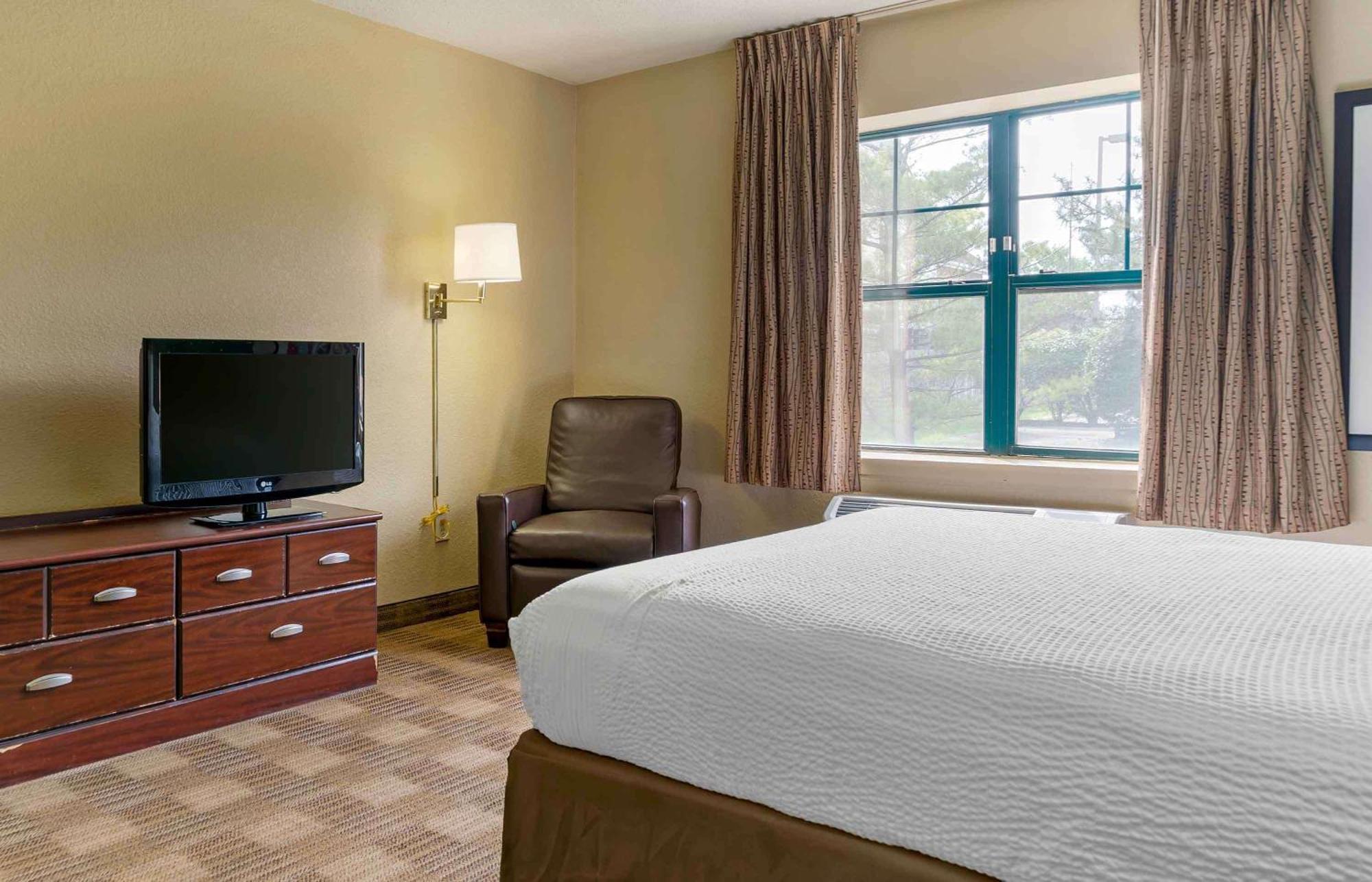 Extended Stay America Suites - Detroit - Madison Heights Esterno foto
