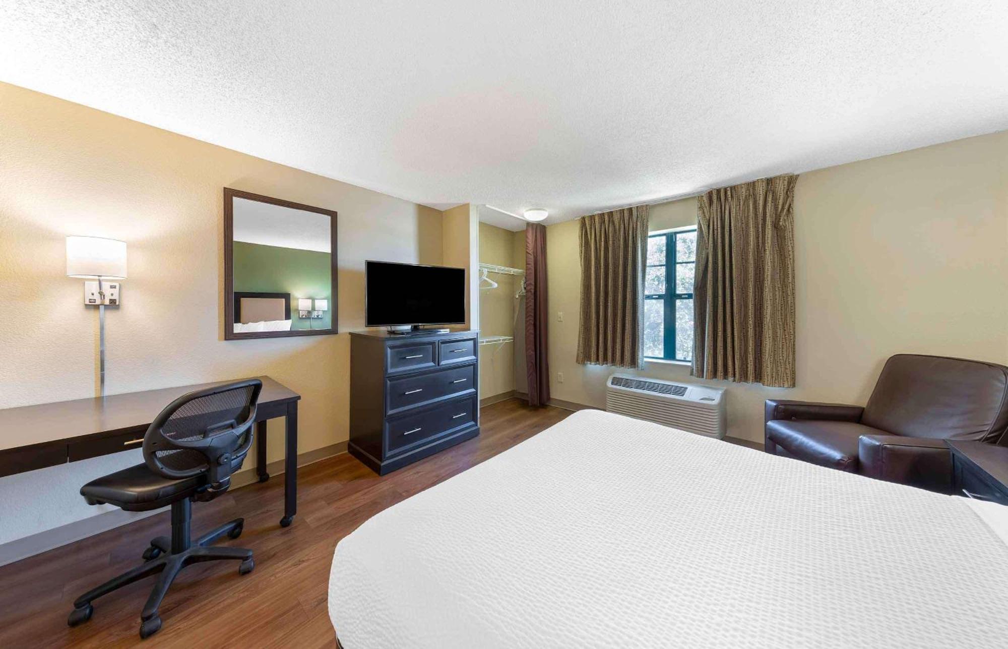 Extended Stay America Suites - Detroit - Madison Heights Esterno foto